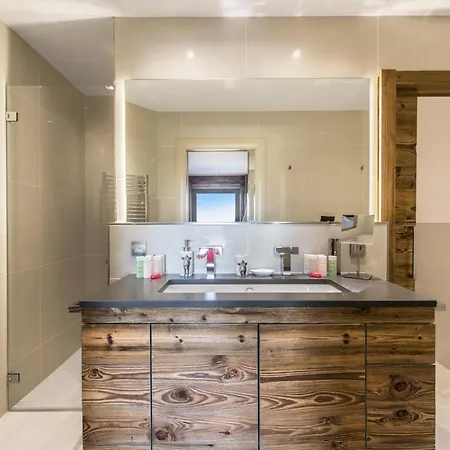 Ararat - Chalets Pour 15 Personnes 884